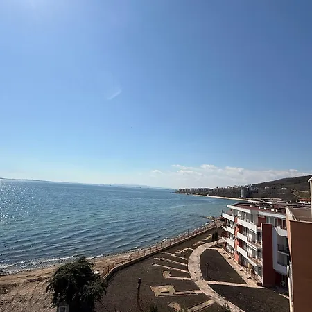 Sandy Bay 4*