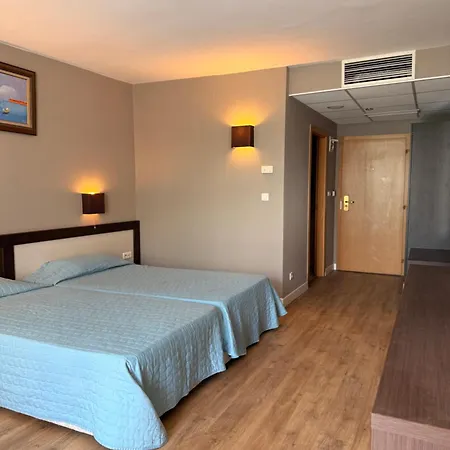 Sandy Bay Hotel