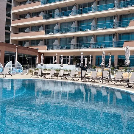 Hotel Sandy Bay 4*