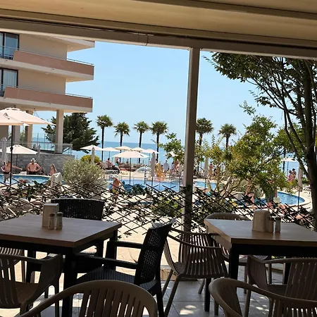 Sandy Bay 4* Sveti Vlas
