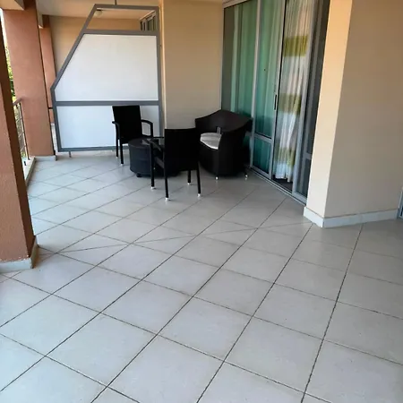 מלון Sandy Bay 4*