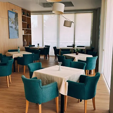 Hotel Sandy Bay